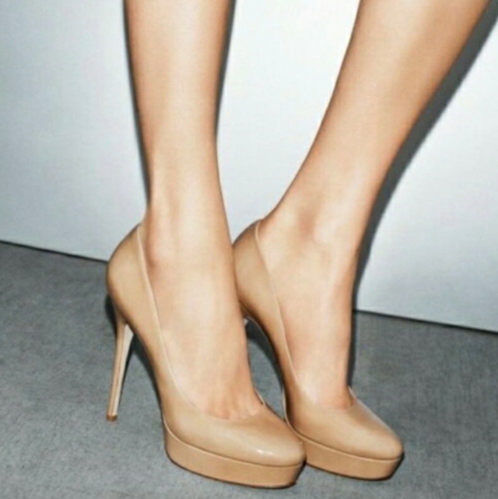 Jimmy Choo | Patent Leather Pumps in Nude